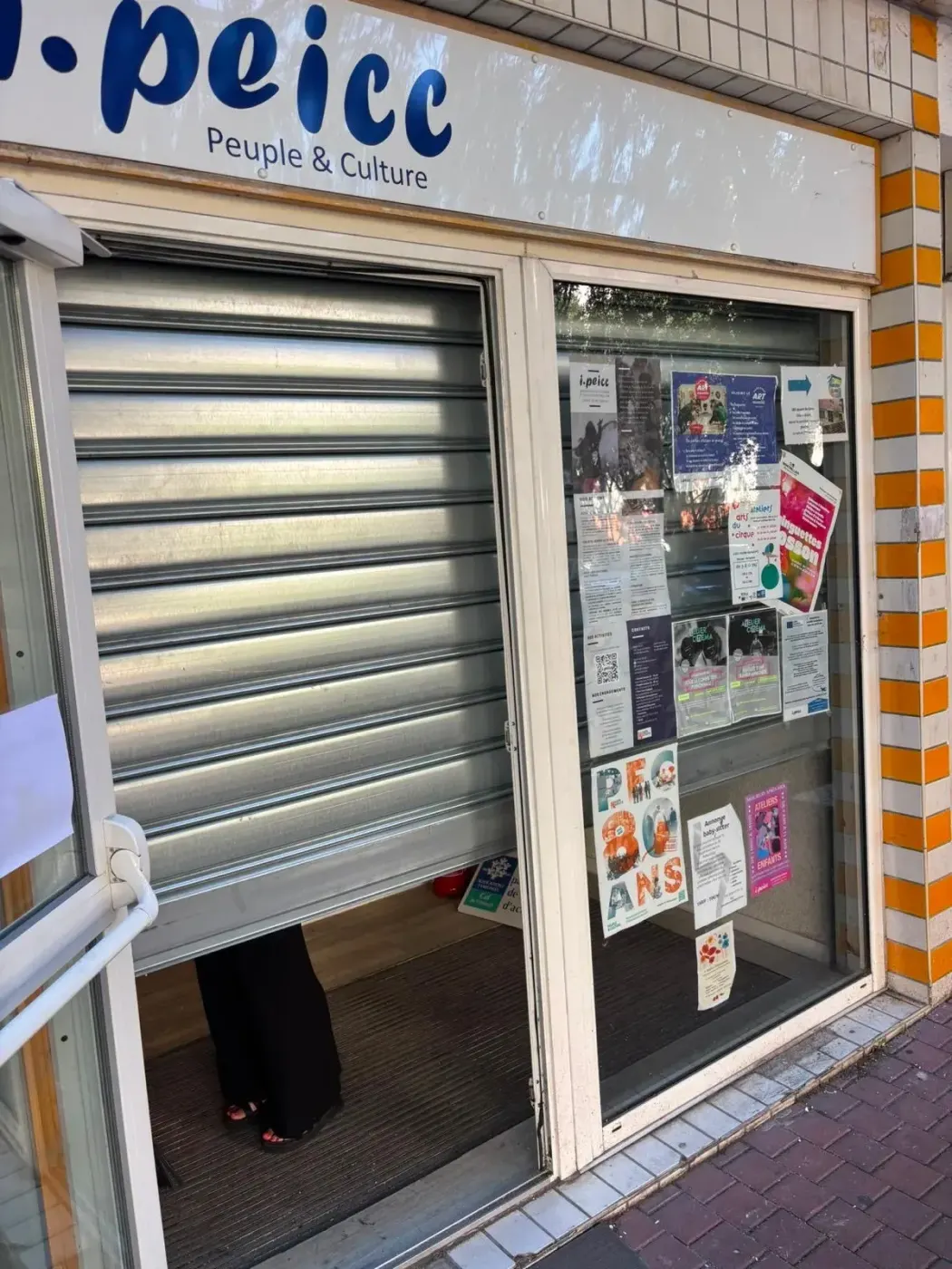Déblocage de rideau métallique bloqué à Saint-Maur-des-Fossés